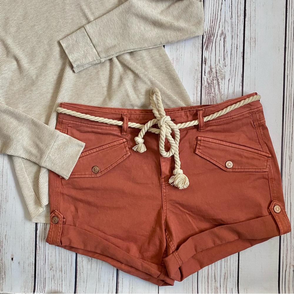 Free People dusty rose shorts with rope belt and rose gold hardware